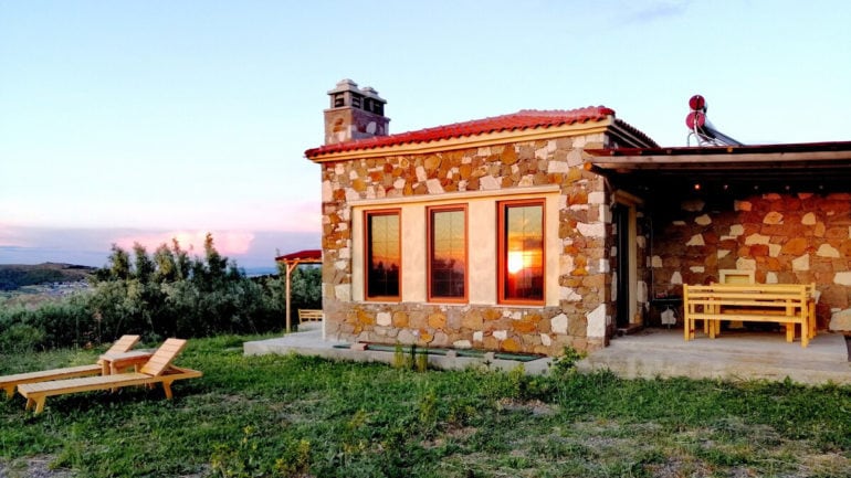 BOZCAADA’DA KİRALIK VİLLA & BAĞ EVLERİ