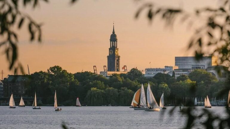 HAMBURG’DA GEZİLECEK YERLER