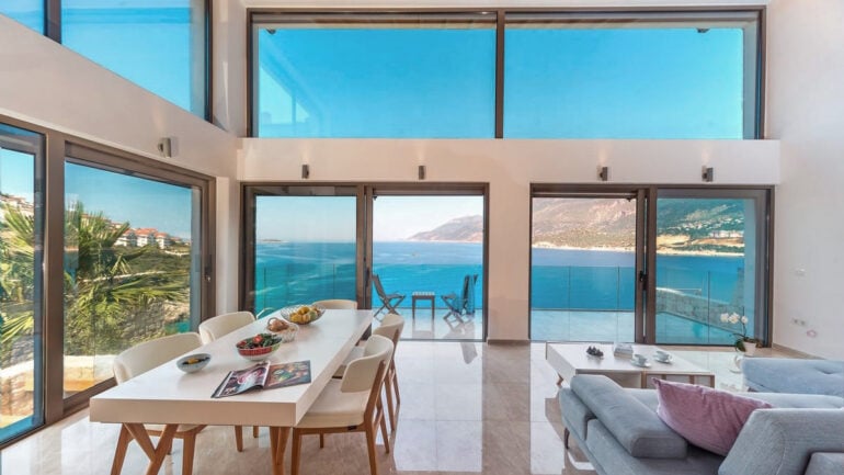 KAŞ’TA GÜNLÜK KİRALIK VİLLALAR VE TATİL EVLERİ