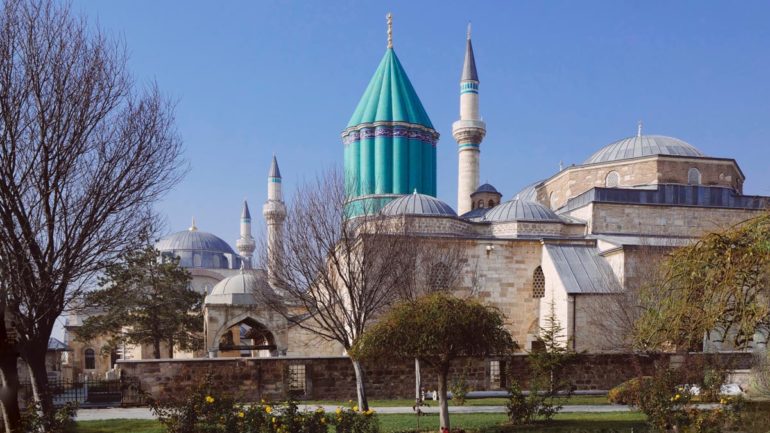 MEVLANA KİMDİR